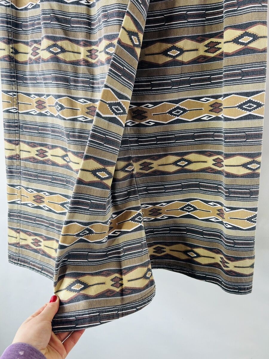 Vintage 90s Womens 14 Western Navajo Print Wrap Knee Skirt Vintage 90s Womens 14 Western Navajo Print Wrap Knee Skirt