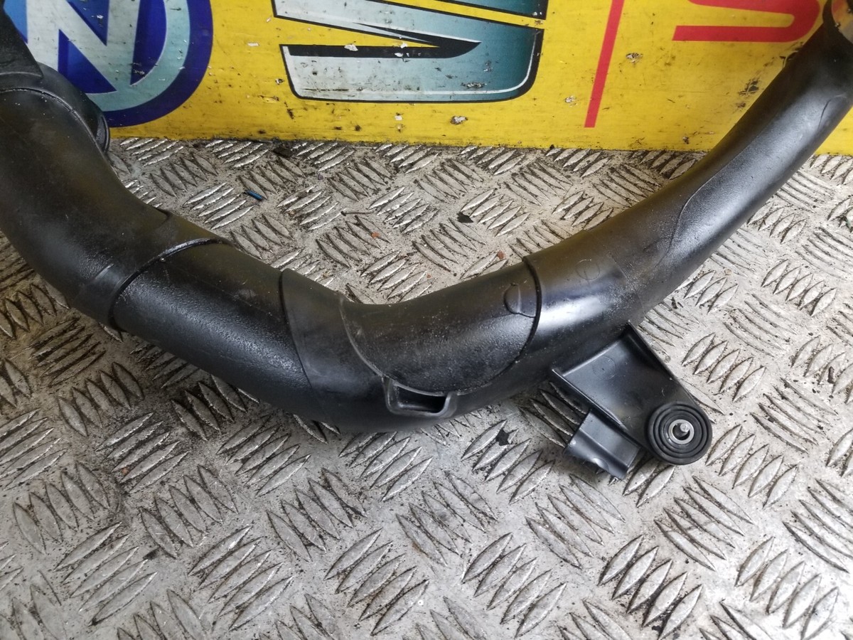 VW Golf MK7 2.0 TFSI Intercooler Boost Pipe 5Q0145840 | eBay