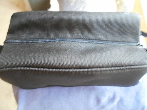 Vintage John Weitz Travel Bag with Contents- Original Tag - Picture 2 of 4