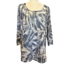 Chicos Zenergy Top Size 3 = US XL/16 Blue & White Geometric Print