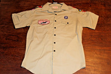 Boy Scouts of America BSA Men's Shirt Tan Large Sewn Patches Short Sleeve