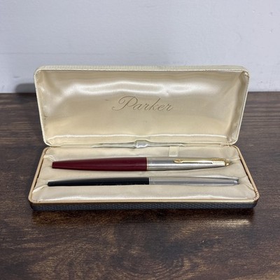 Parker Set Of 2 Fountain Pens One Burgundy & One Black Made In USA