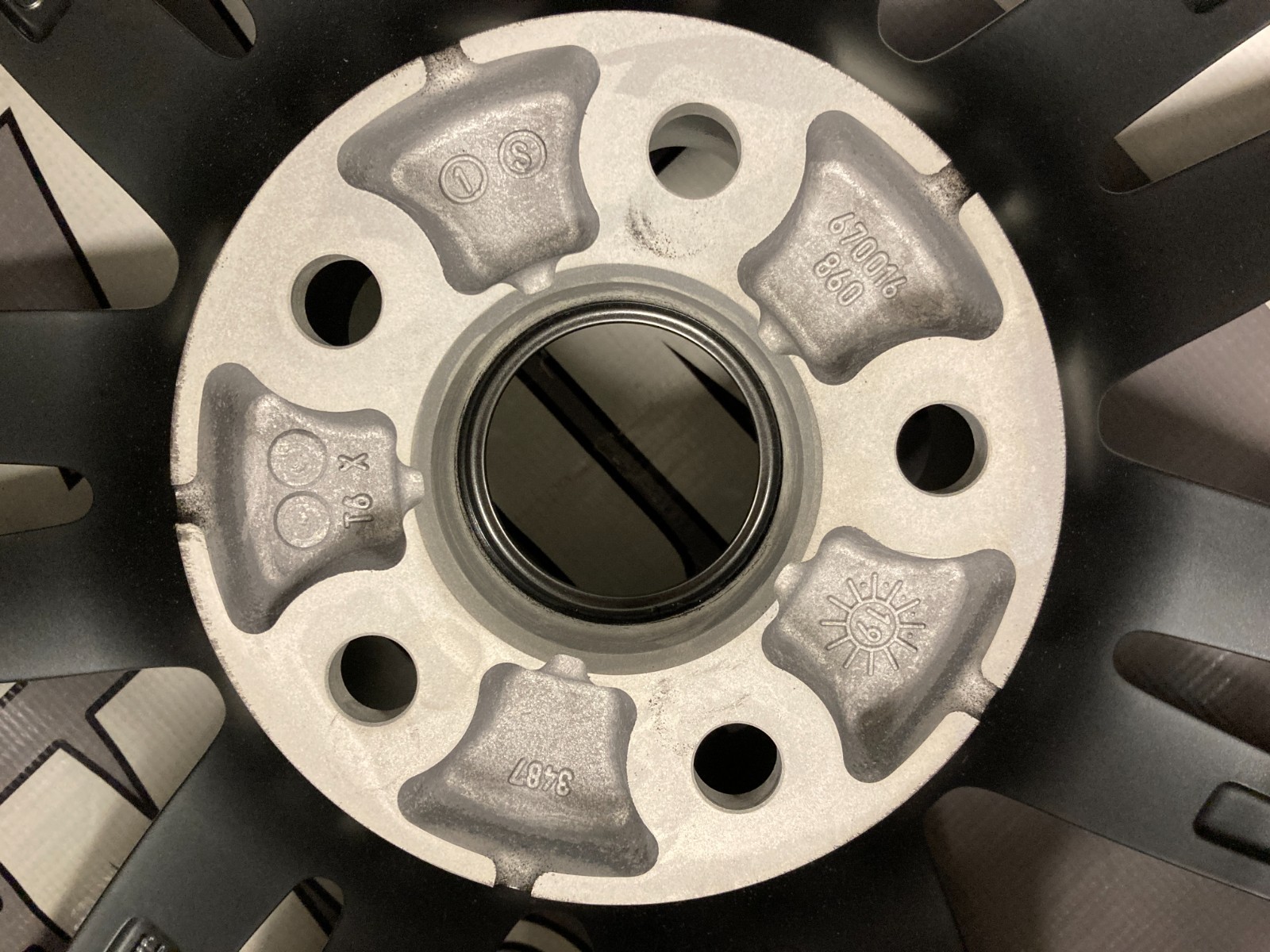 OEM Maserati Ghibli Wheel 20" Urano, 980157020