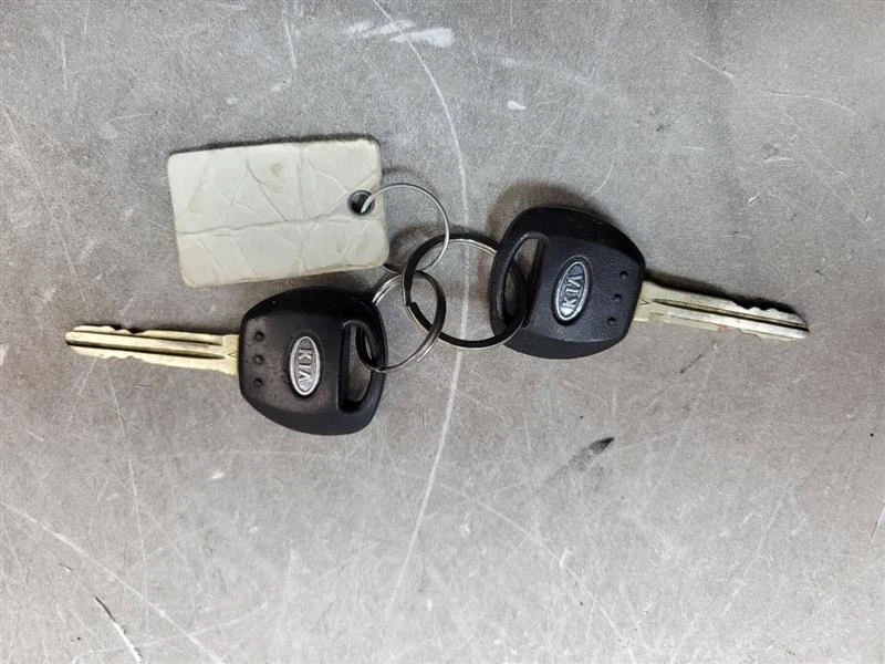 2006 2007 2008 2009 2010 2011 2012 2013 2014 KIA SEDONA IGNITION SWITCH + KEY - Image 2 of 4