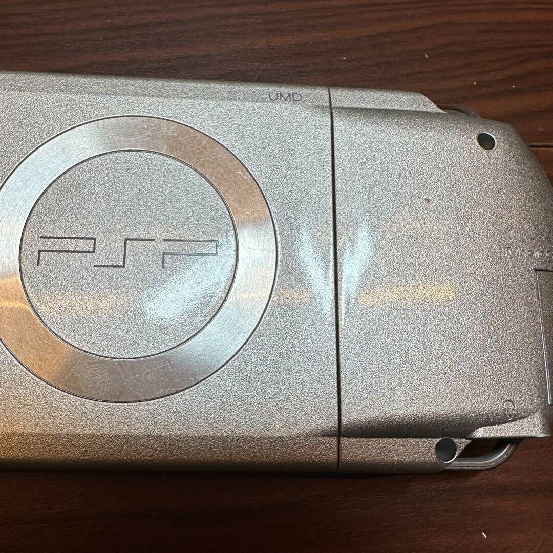 Sony PSP 1000 Launch Edition 500GB Silver Handheld System Sony PSP 1000 Launch Edition 500GB Silver Handheld System
