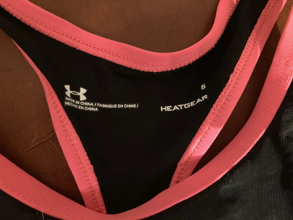 Under Armour HeatGear 5T Sujetador Atlético Juvenil Niña Gimnasia Ropa Interior Negro Rosa Foto 4 de 4