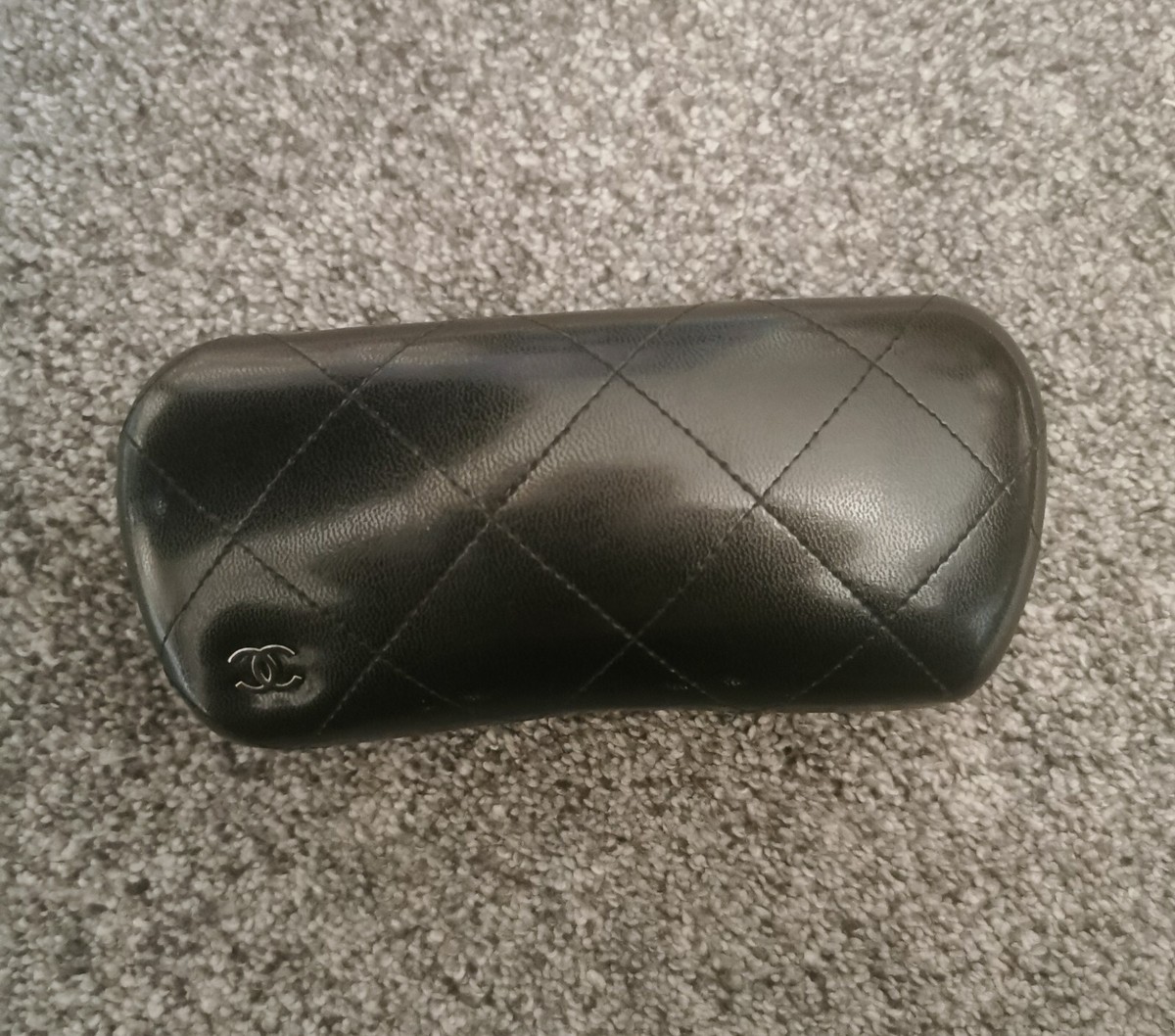 CHANEL Black Quilted Leather Glasses Case Chanel Caviar Quilted Glasses Case With Chain Black 677613  main image 2