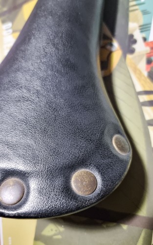 Sella vintage Velo PLUSH Retro nero Leather Racing Bicycle Saddle - Foto 5 di 7