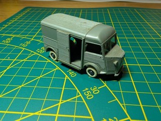 Bonux CLE Citroën Fourgon 1200kg N°18 Miniature Échelle 1:64