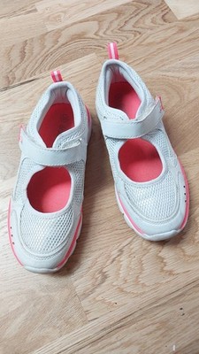 Slipper Gr. 33 Mädchen Schuhe  Ballerinas Pumps Sportschuhe weiß pink Klettversc