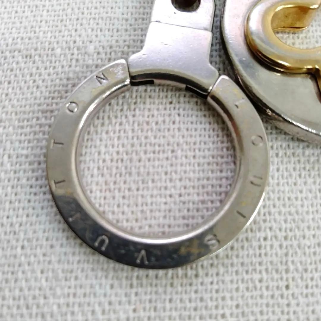 Louis Vuitton Metal Key Chain Charm w/Carabiner Silver Gold Accesory Fashion thumbnail 9