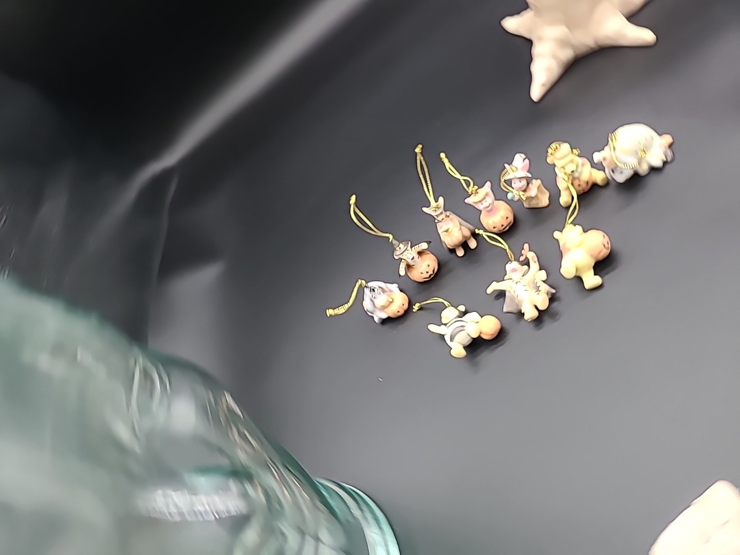 Lenox Disney Winnie "The Pooh Trick Or Treat Tree" w/10 Ornaments Set 