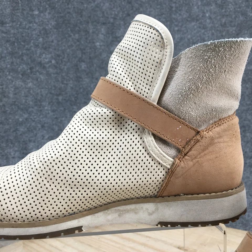 鸸鹋澳大利亚靴子女式 7.5 Lorne 踝靴米色穿孔休闲扣 — 第 4/4 张图片