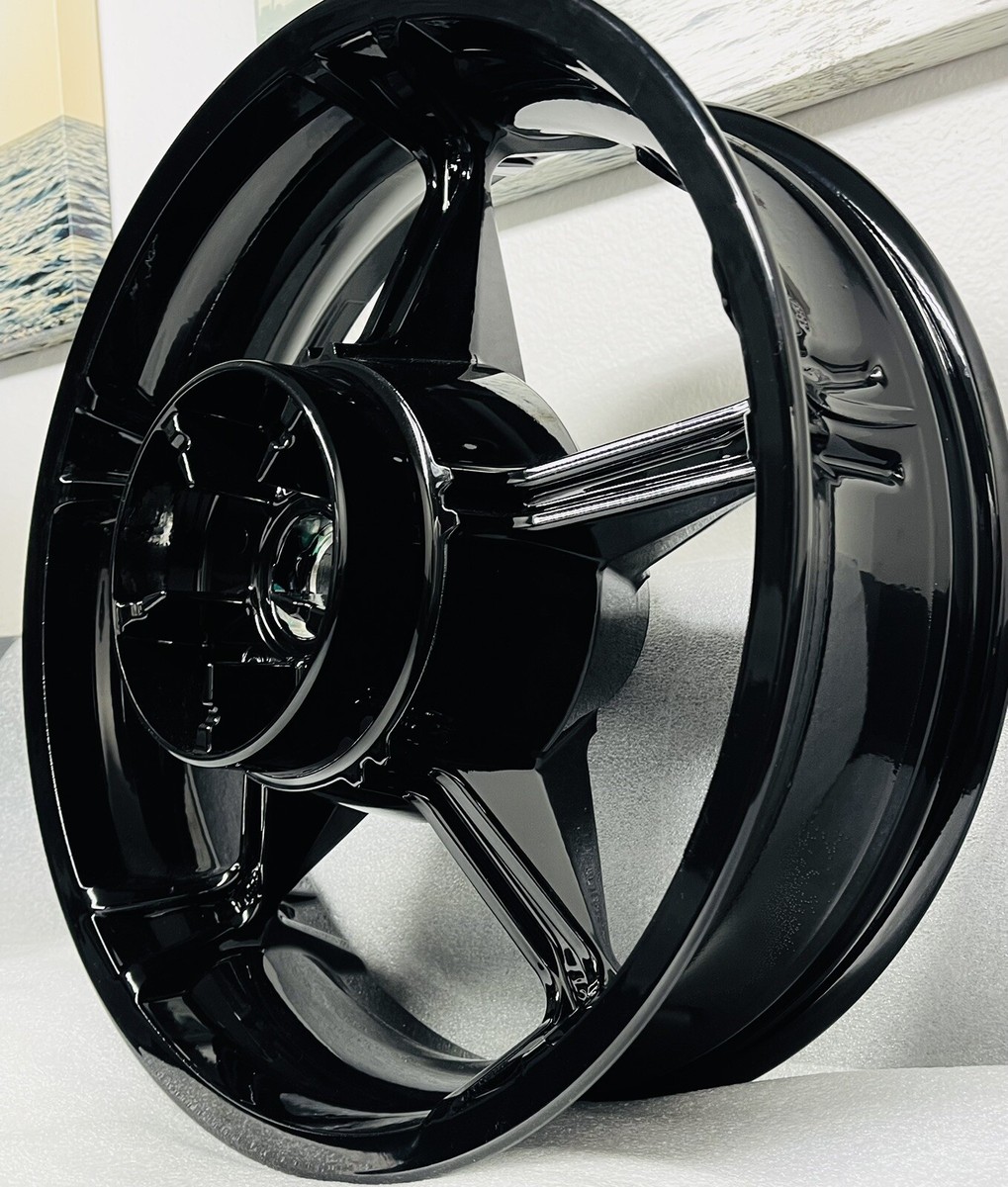 HARLEY CVO LIMITED 18x5 OEM TOURING BLACK WHEEL 2020-25 REAR