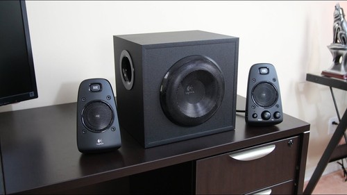Logitech Z623 200W Powerful 2.1 Speaker 