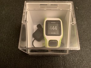 tomtom runner cardio gps watch