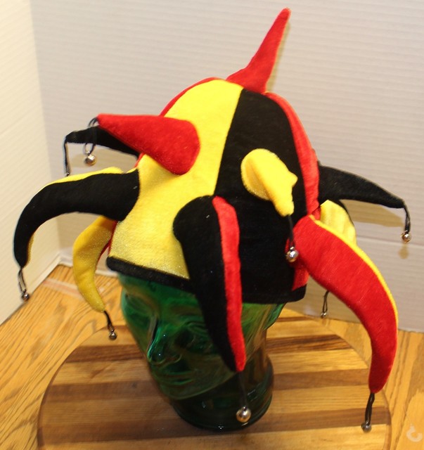 YOUTH JESTER WINTER STYLE HAT RED/GOLD/BLACK WITH BELLS EXCELLENT CONDITION | eBay