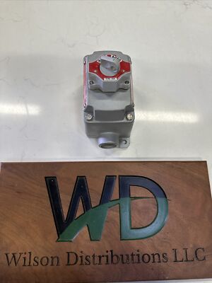 Appleton EFDCB175-12 Explosion Proof Selector Switch 2 Position Lever