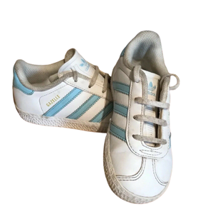 adidas trainer 7k