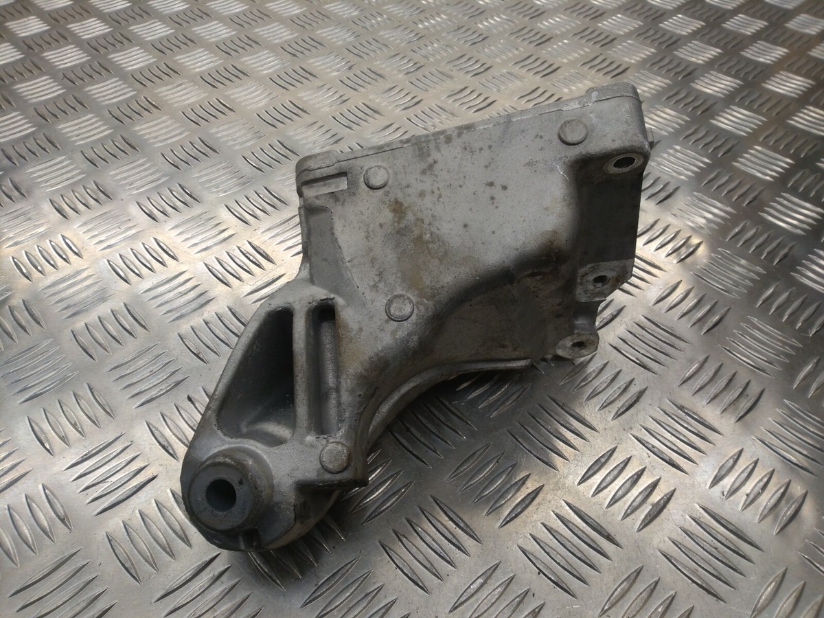 B264 MERCEDES-BENZ GLE Left Engine Bracket A6512233804 | eBay