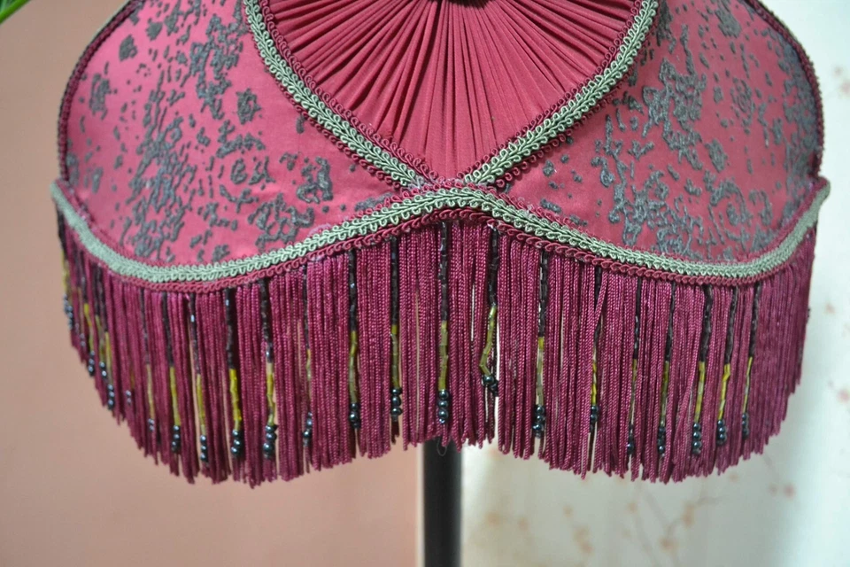 Lampshade scallop burgundy silk hand-stitched table lampshade floor lampshade - Image 3 of 4