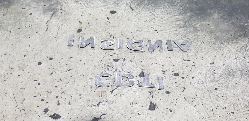 VAUXHALL INSIGNIA 2010 5DR ESTATE REAR TAILGATE LETTERS BADGE EMBLEM  - Image 3 of 3