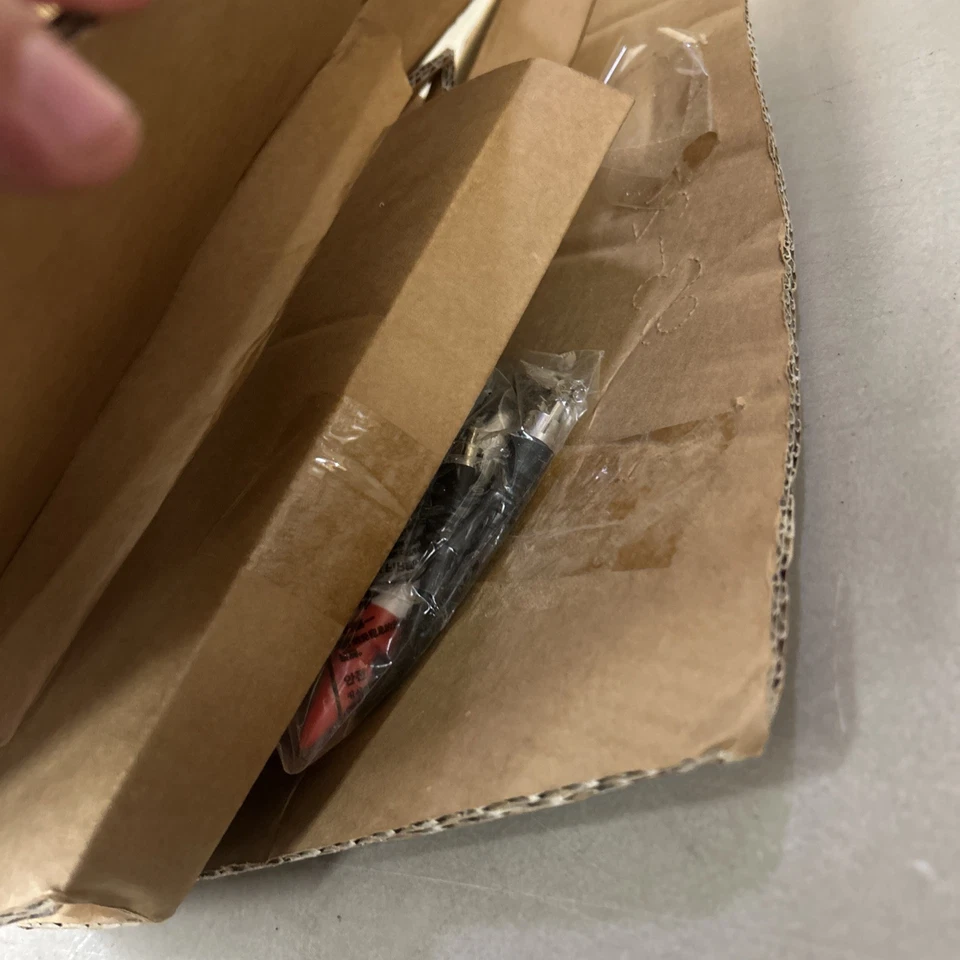 VTech Disney MICKEY MOUSE VIDEO PAINTER - NEW Open Distressed Box - Image 4 of 4