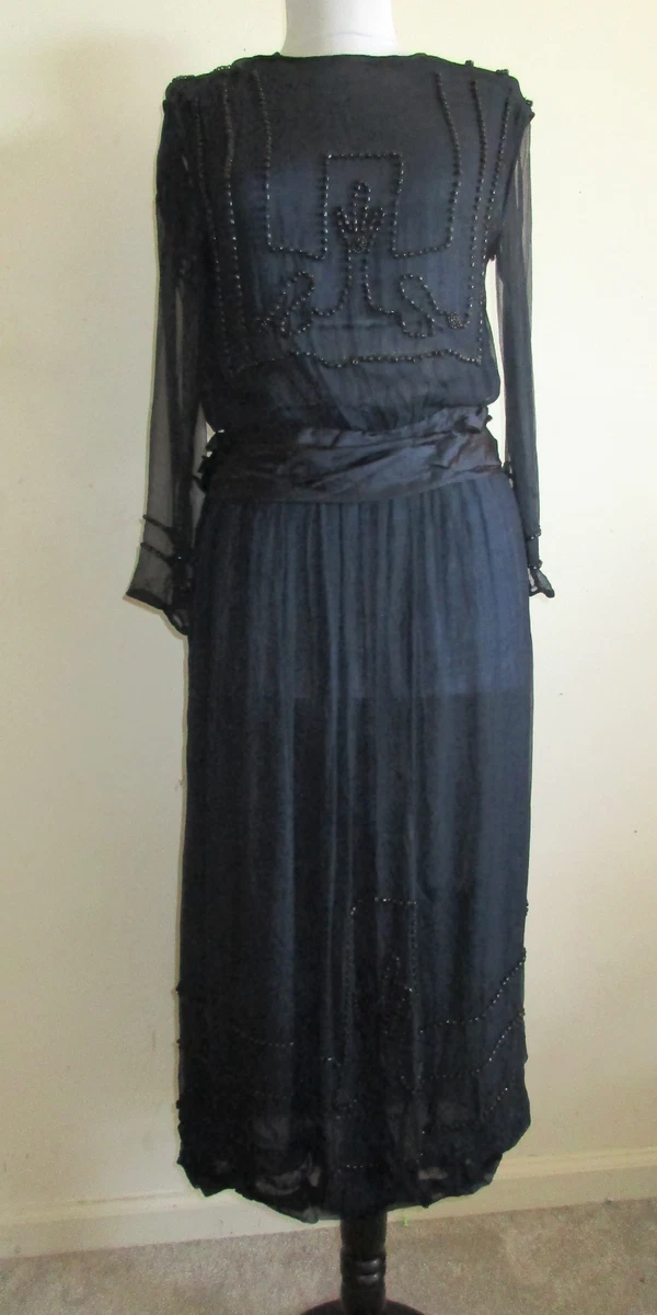 authentic 1920s evening dress Evening dress - American or European
