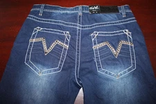 mens true luck bootcut jeans 32x32 nwt dark faded embroidered V pockets