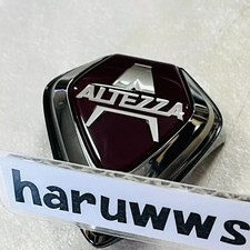 Original Toyota 2000-05 Lexus IS300 Kühlergrill Altezza Emblem Badge Rot...