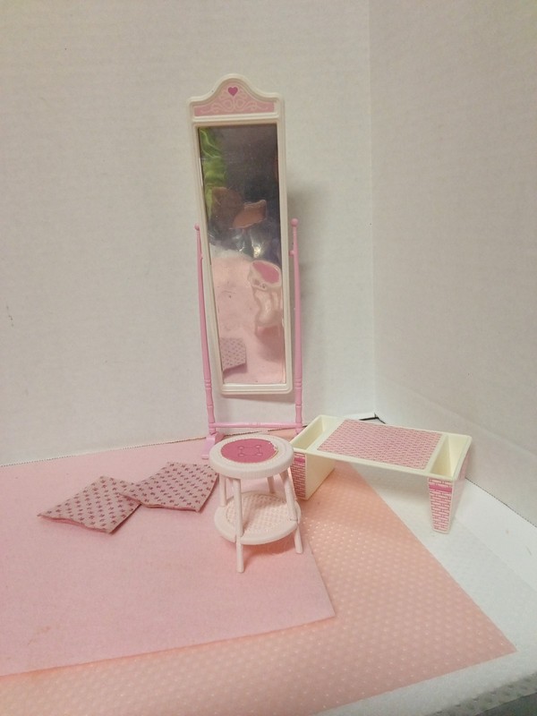 Mattel 1985 Bedroom Accents Barbie Full Length Mirror #2375 PLUS