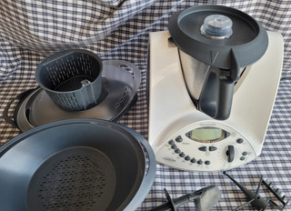 Vorwerk Thermomix TM31 TM 31 sehr guter Zustand Küchenmaschine mit Zubehör
