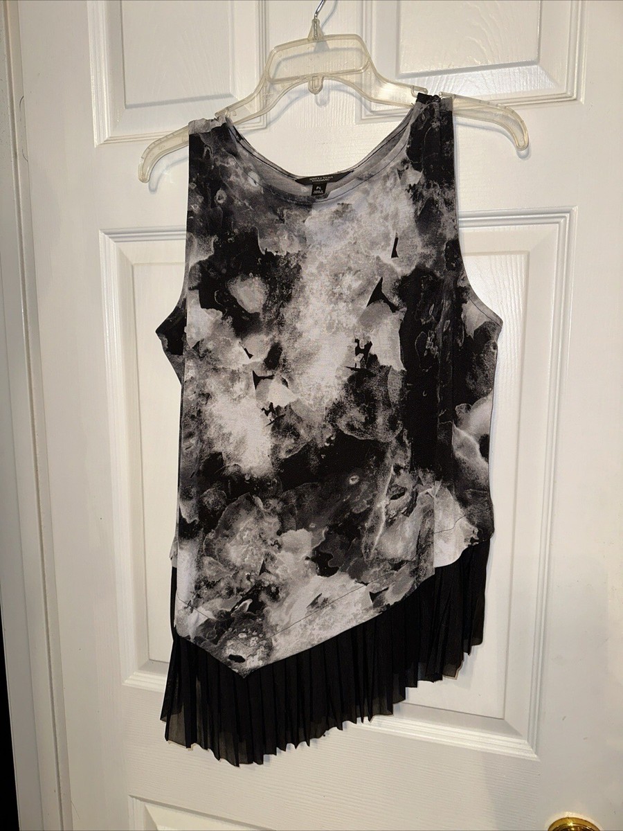 Simply Vera Wang Women's PL Black and White Sleeveless Tank Black