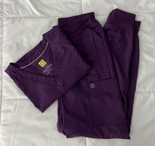 WonderWink 123 Eggplant Scrub Set S Top XS Joggers