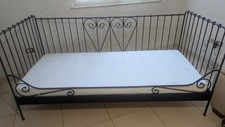 Letto singolo Ikea in ferro battuto con materasso