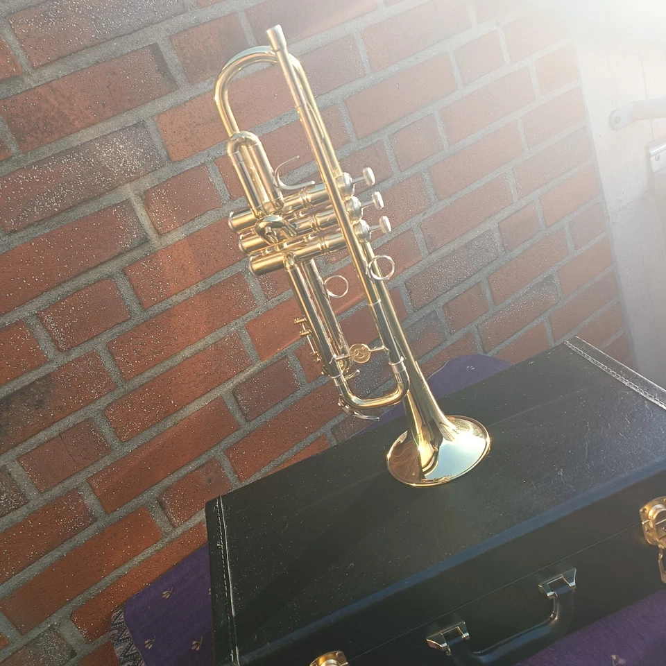 Trompete Holton ST 307 S, MF-Horn - Bild 4 von 4