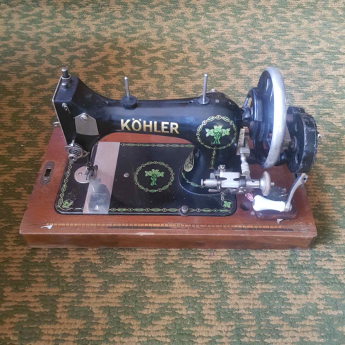 Antique Sewing Machine KOHLER with Original Wooden Box Case & Key - GERMANY - Picture 1 of 5