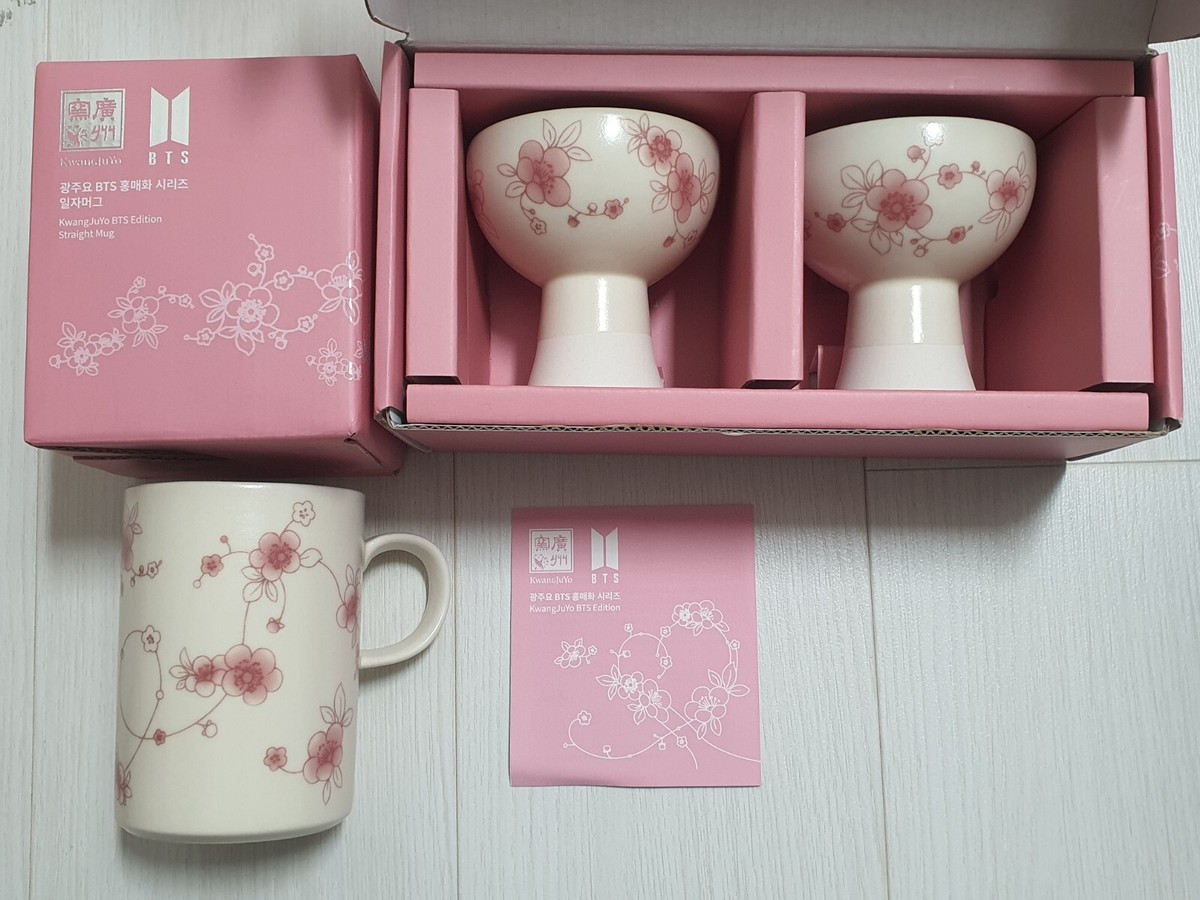 BTS official kwangjuyo limited pottery bell cups + straight BTS official kwangjuyo limited pottery bell cups + straight