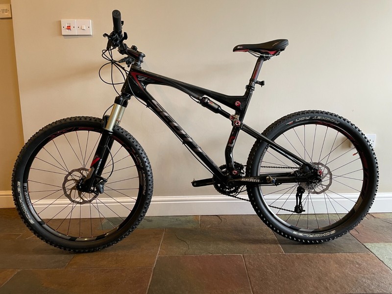 Scott Spark 35 carbon frame full suspension MTB fabulous condition hardly used.
