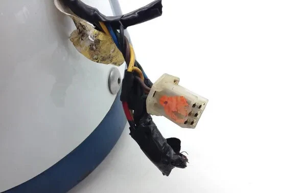 Rear Fender Fairing Tire Hugger 1996 Yamaha Royal Star XVZ1300AT Tour 1626A x - Image 2 of 4