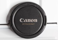 Canon Ultrasonic OEM 67mm E-67mm Side Pinch Front Lens Cap