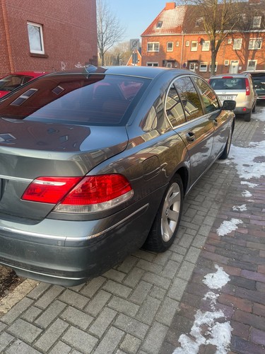automobile gebraucht mit tüv Auffahrtunfall  BMW 730d B.J 2005 231 PS