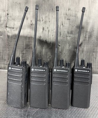 *Lot of 4*  Motorola CP100d UHF Two Way Radios 16CH AAH87YDC9JA2AN w/Battery VGC