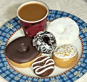 Realistic Fake food Prop Dunkin Donuts & Coffee Cup Latte ADULT collector MTC