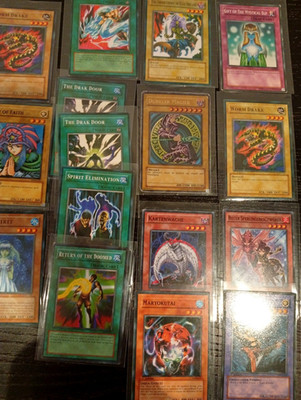 Yu-Gi-Oh! Karten Sammlung Dunkler Magier Worm Drake Lady of Faith Holo Englisch