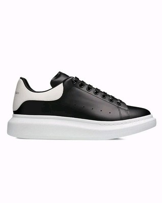 $590 ALEXANDER MCQUEEN Oversized Black/White Leather Sneakers EU 44 US 11 BNIB