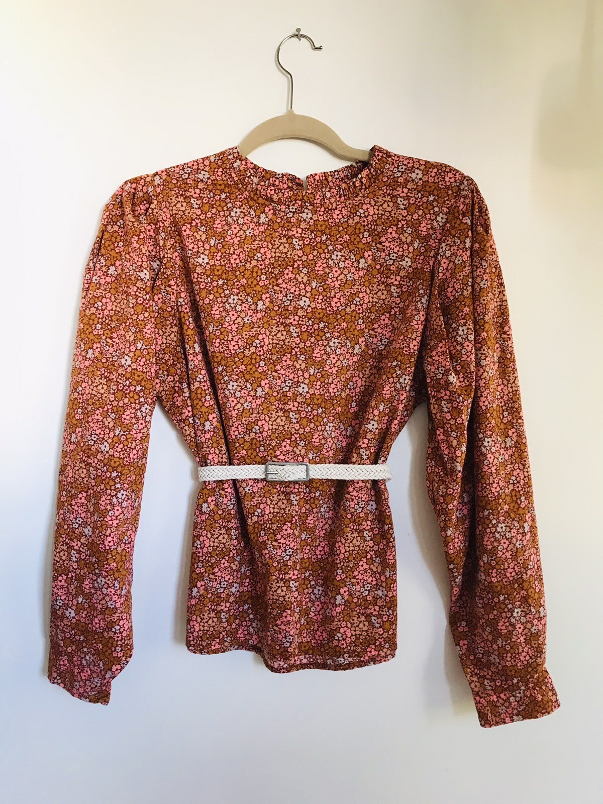 Universal Thread Peasant Blouse Ruffle Collar Key… - image 4