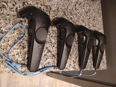 2 HTC Vive Controllers Wand Pair for Virtual Reality - Vive Controllers