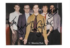 Maximo Park Autogramme signed 10x15 cm Karteikarte mit Magazinbild 