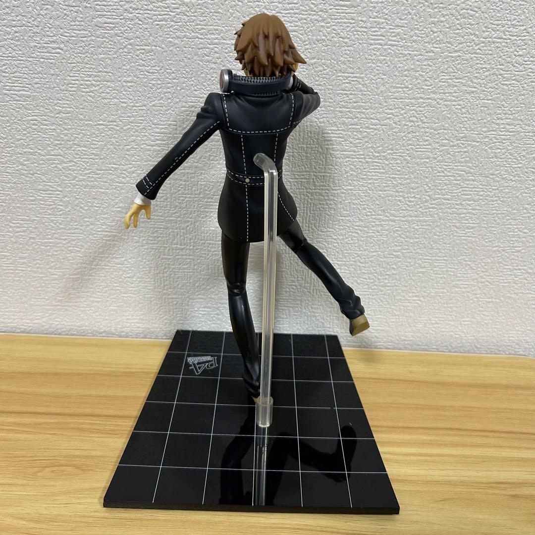 P4